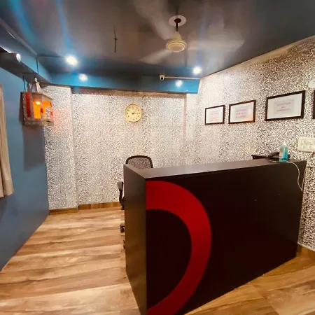 Hotel Red Chilly